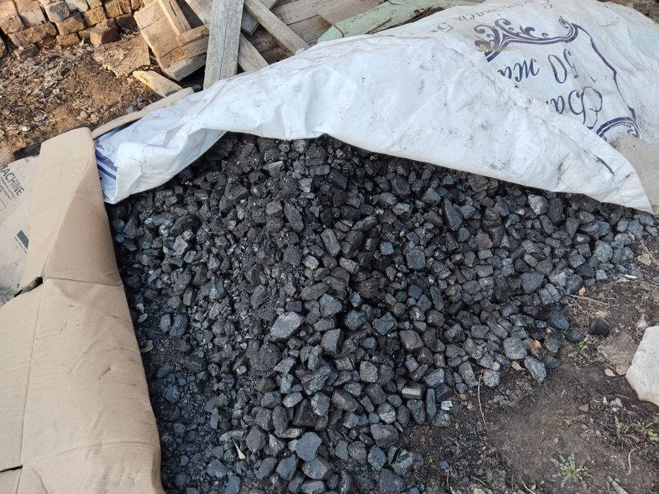 Уголь орешки , остаток