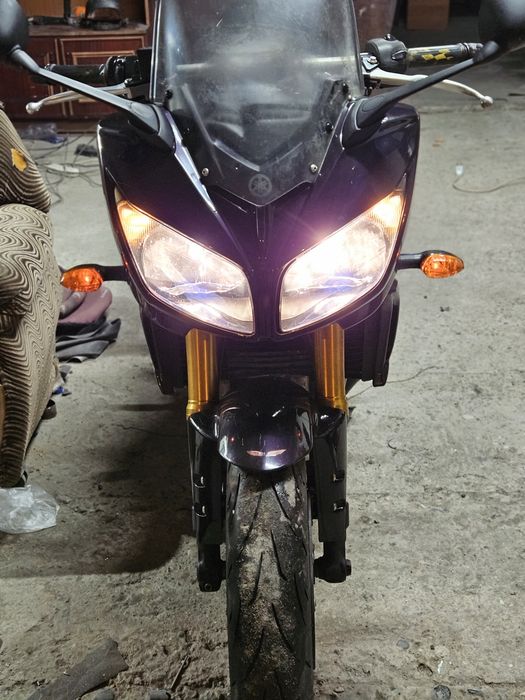 Продам мотоцикл ямаха FZ1