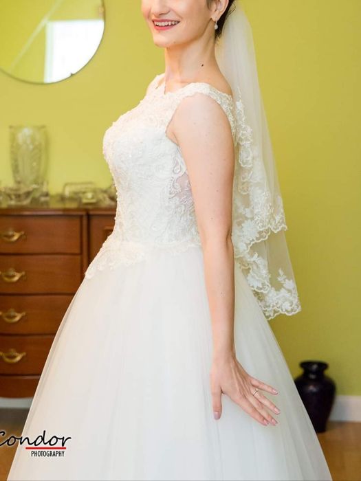 Rochie mireasa Ivory A line printesa