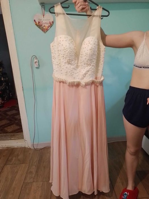 Rochie eleganta cu perle