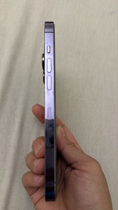 Iphone 14Pro purple