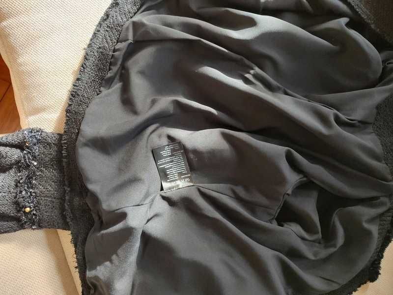 Sacou Hallhuber nr36 negru,  cu insertii la maneca clopot si buzunare