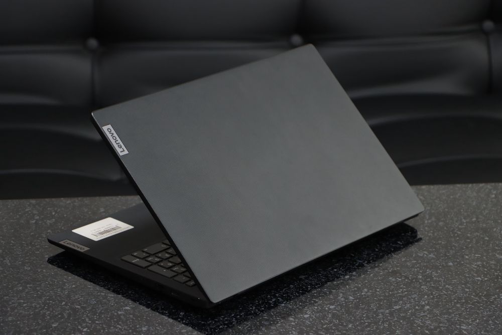 Ноутбук Lenovo V15 GEN3