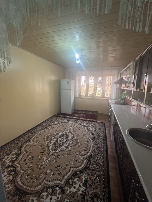 Сдаётся 3 х ком квартира Азиз Базар
