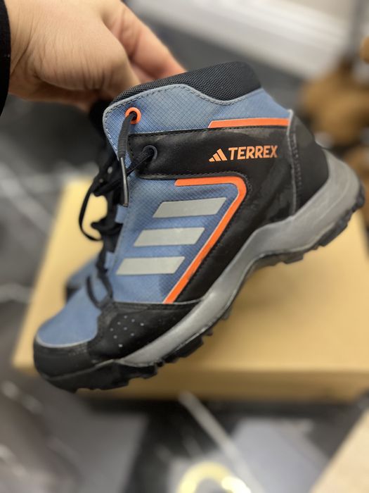 Сапоги adidas рр 35, кроссовки