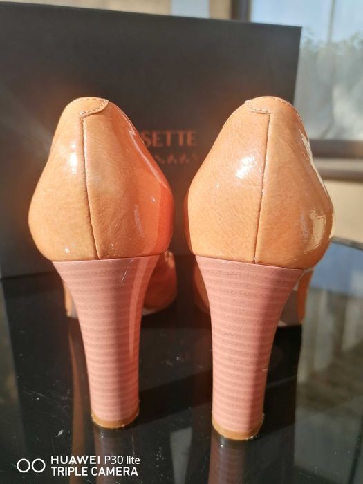 Vând pantofi din piele ,cu toc Musette Nr 36,5