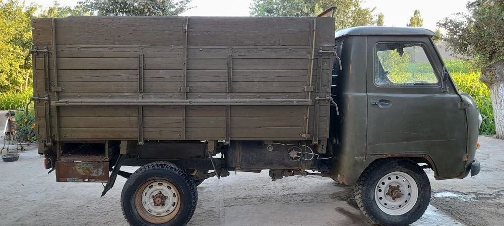 УАЗик бортовой сотилади
