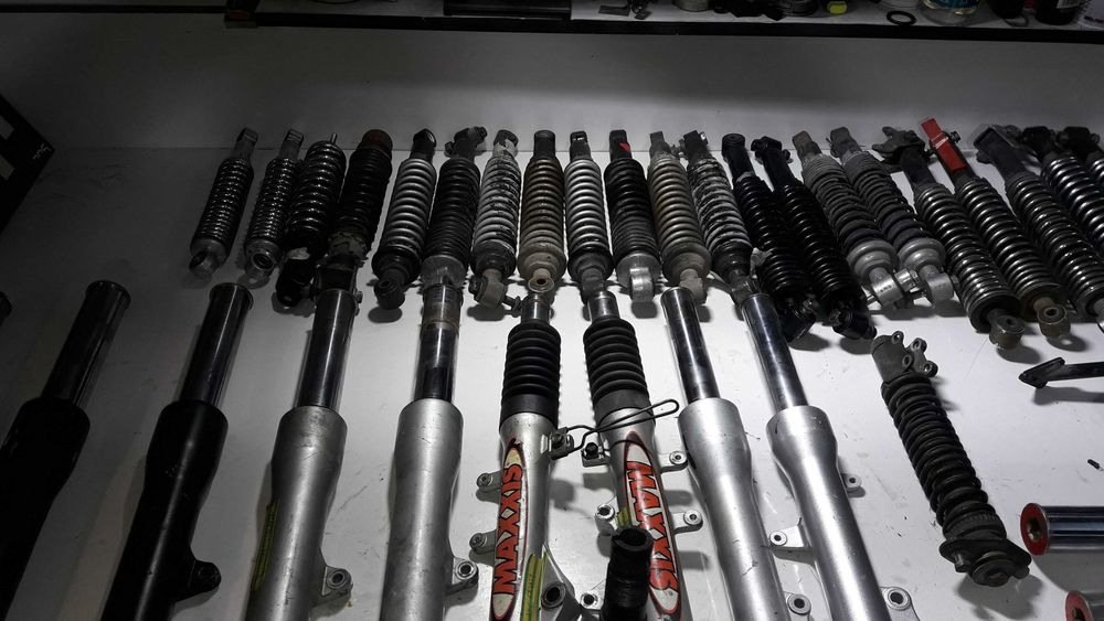 Piaggio Gilera Vespa Aprilia Derbi Peugeot Malaguti Скутери на части