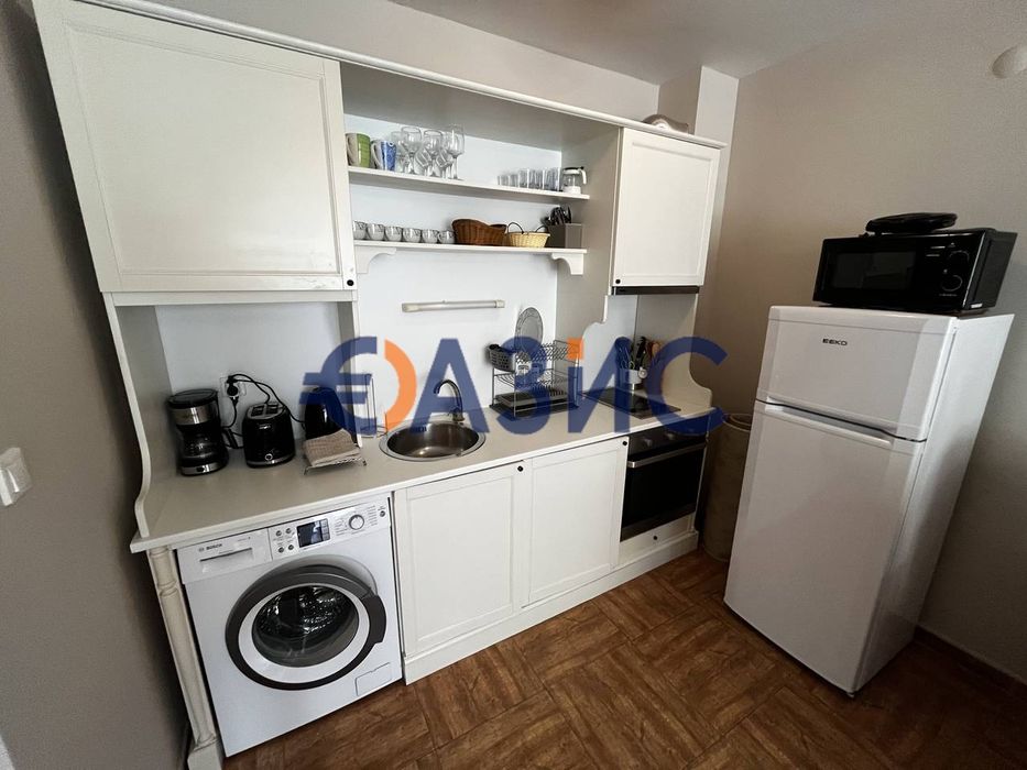 Продава се Двустаен апартамент в Свети Влас - 70 кв.м за 1928 €/кв.м - Снимка #4