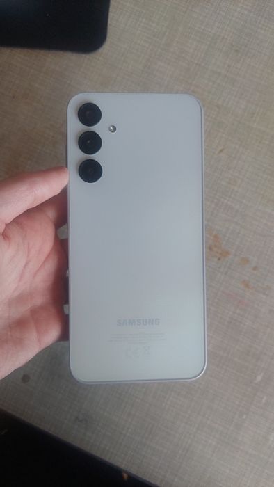 Продаю Samsung a25 5g 256/8