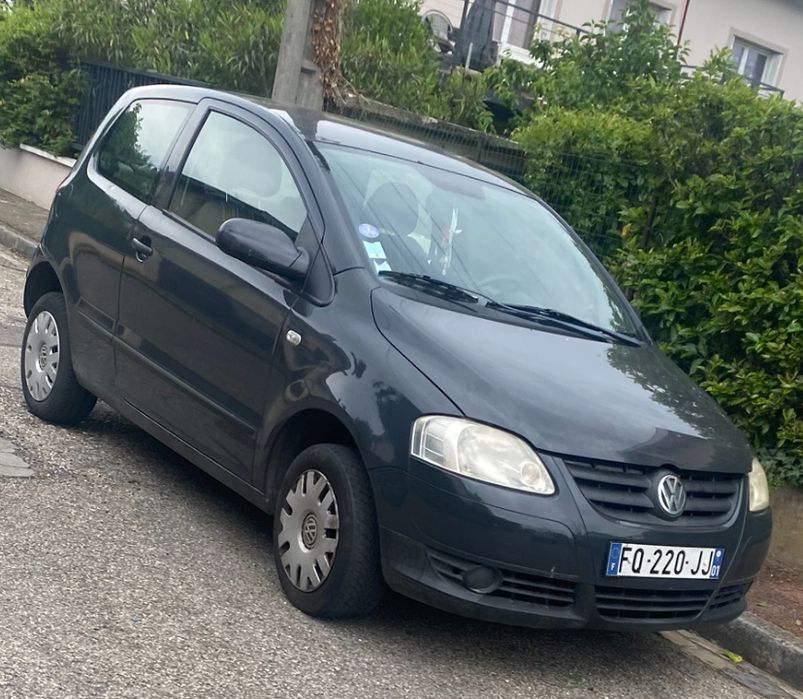 VOLKSWAGEN FOX