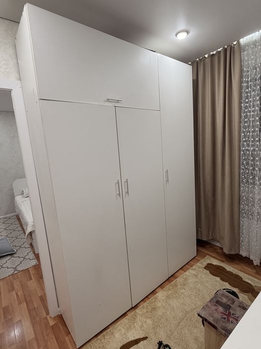 Продам шкафы и кровать