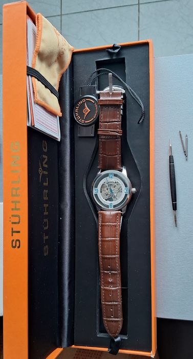 Автоматичен часовник Stuhrling