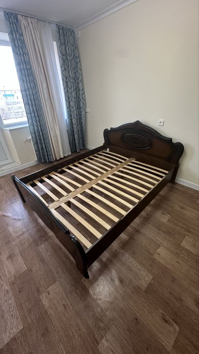 Продам шкаф , кровать , тумбу