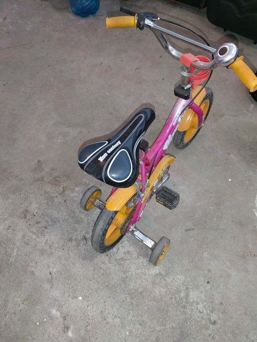 Продавам детско колело