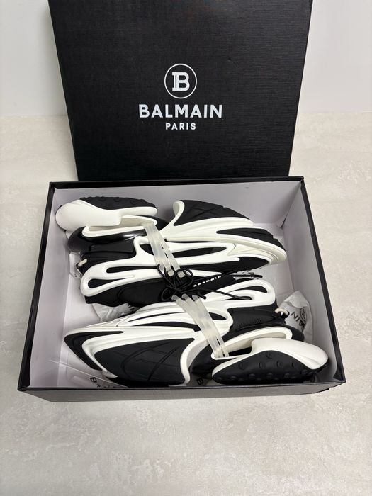Balmain Unicorn Negru cu Alb
