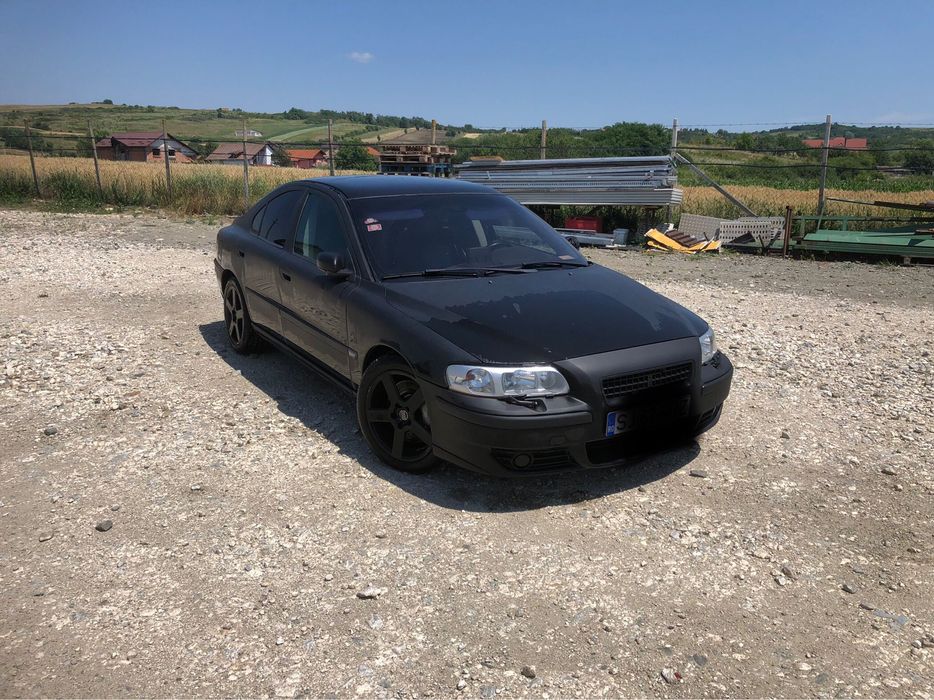 Dezmembrez Volvo S60 R.  299 cp