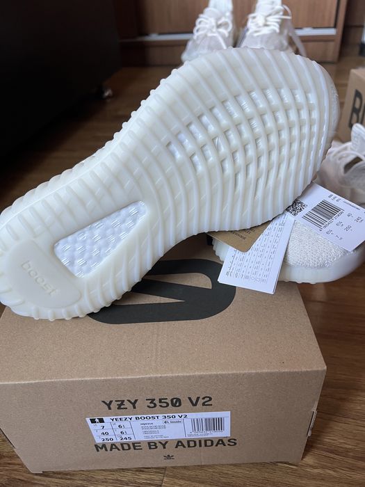 Yeezy 350 Bone Noi