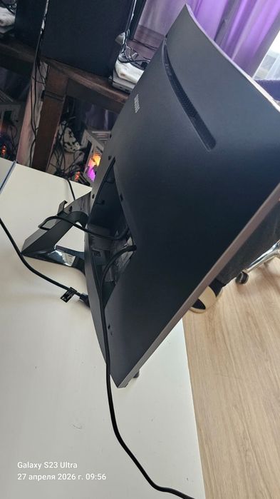 Продам манитор  фирмы самсунг