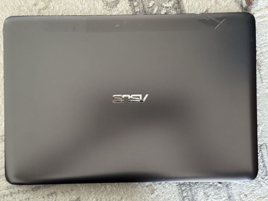 Продаю ноутбук Asus