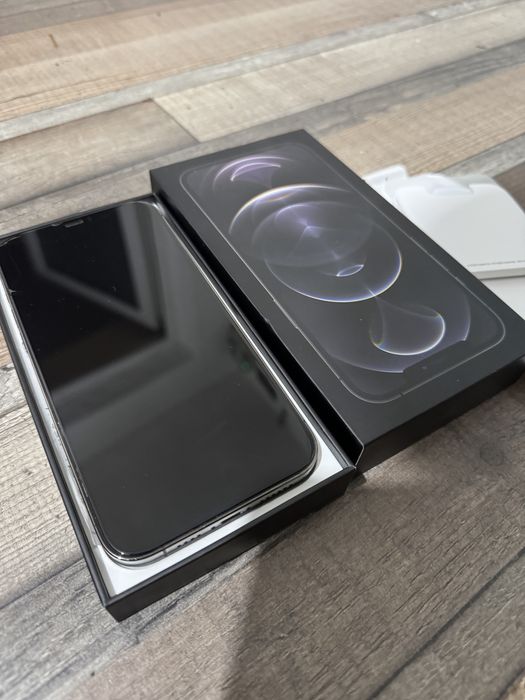 Vand sau schimb Iphone 12 pro max