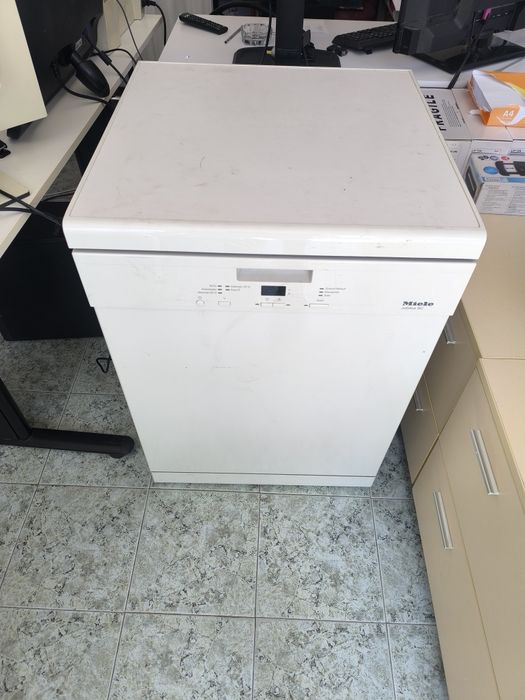 Съдомиялна Miele G 4940 SC - Свободностояща.