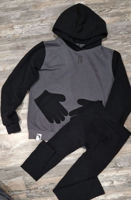 РАЗПРОДАЖБА на оригинални дрехи