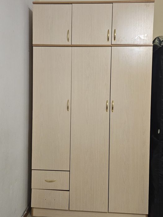 Шкаф для одежды бу