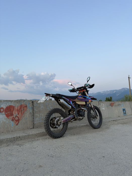 Мотоцикл Hengjian cb250f