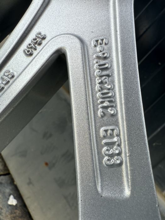 Audi SQ 7 Зимни 255/50/20 Оригинални