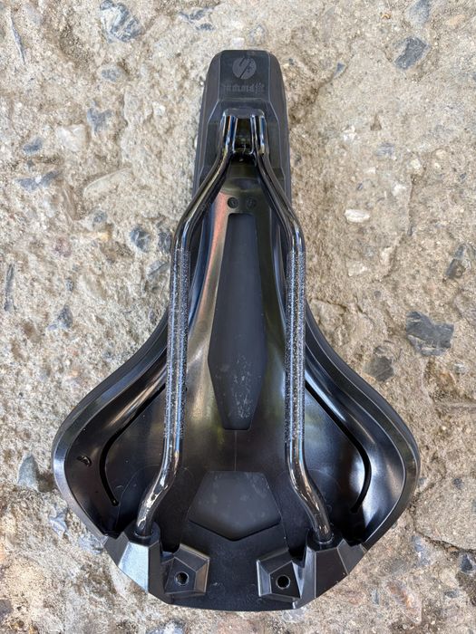 Седалки Specialized selle cube