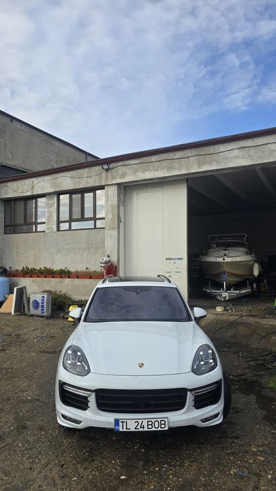 Porsche Cayenne GTS