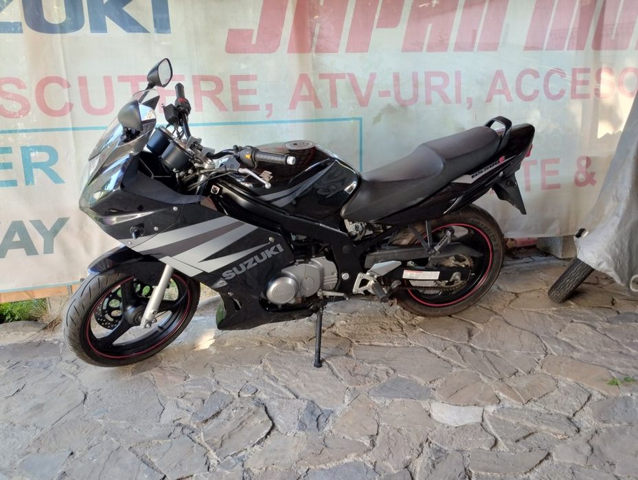 Suzuki VZ 800 Marauder + Suzuki GS 500