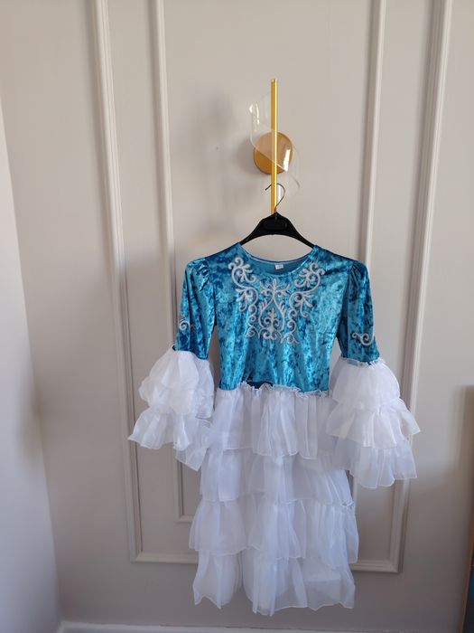 Қыздарға ұлттық киымдер