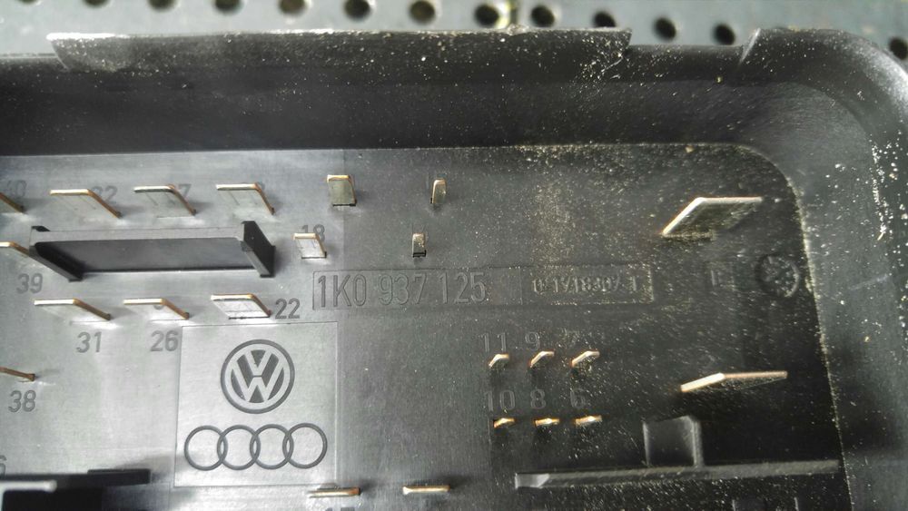 Panou sigurante 2.0 tdi seat altea 5p1 1k0937125