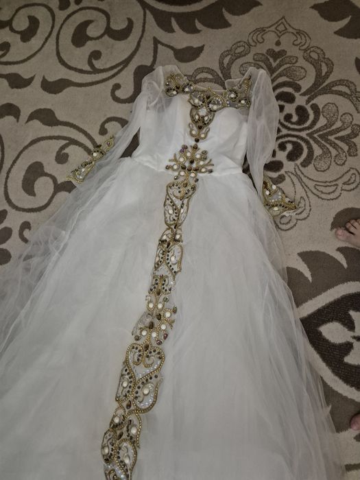 Продаётся платье на узату