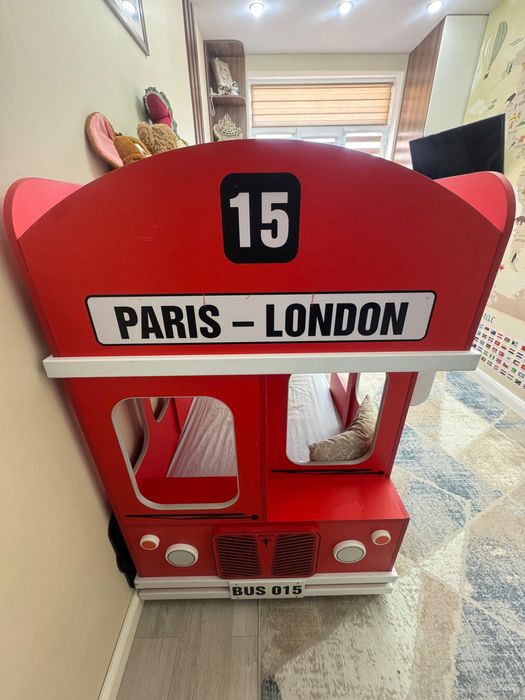 Продается двухэтажный кровать!