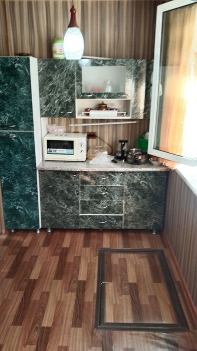 Продаётся срочно 4х комнатная квартира.
