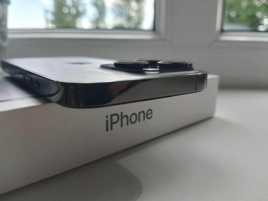 Продаю  iphone 14 pro