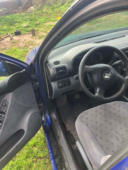 Сеат толедо 1м 2000г