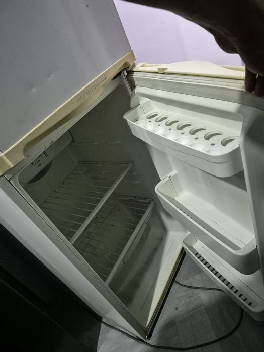 Продам холодильник