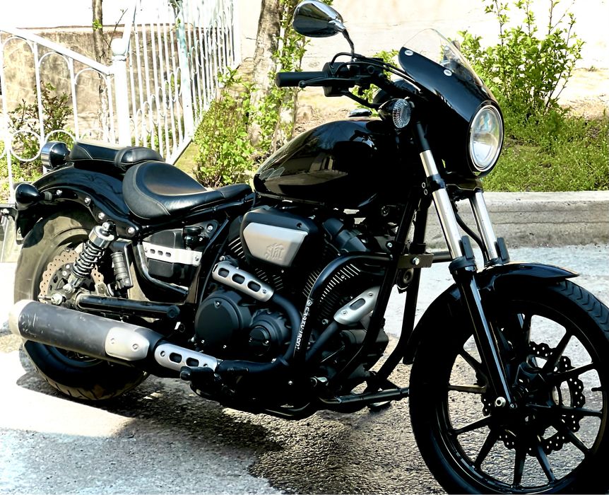 Yamaha Bolt цвет черный