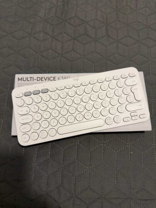 Tastatura Logitech K380, Alba, Noua