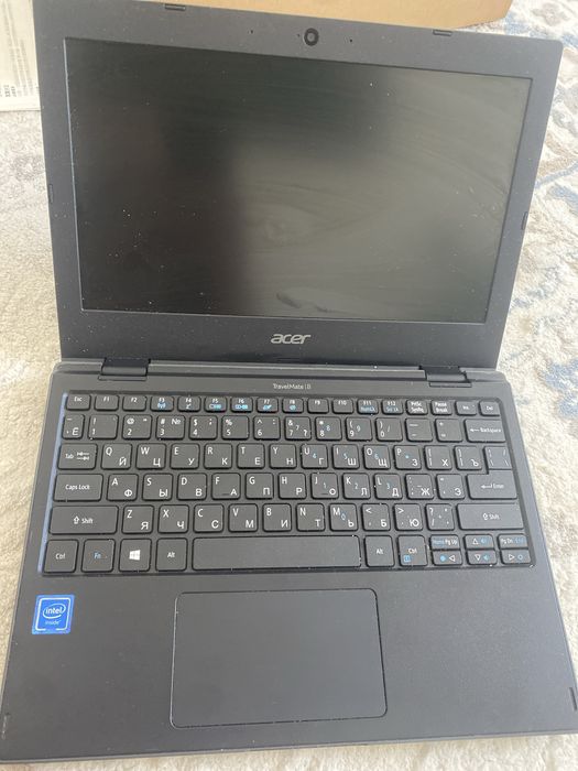 Ноутбук acer travelmate b1
