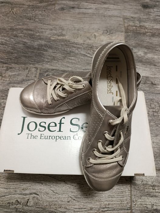 Спортно елегантни кожени обувки  на Josef  Seibel