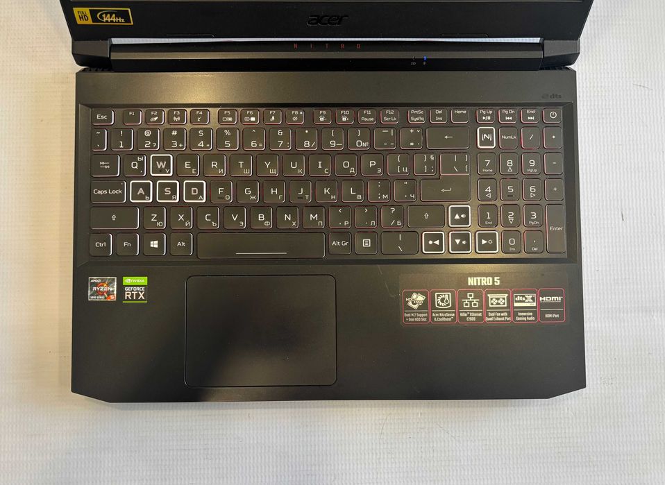 Геймърски лаптоп Ryzen 5 5600H, RTX 3060 6GB, 16GB ram