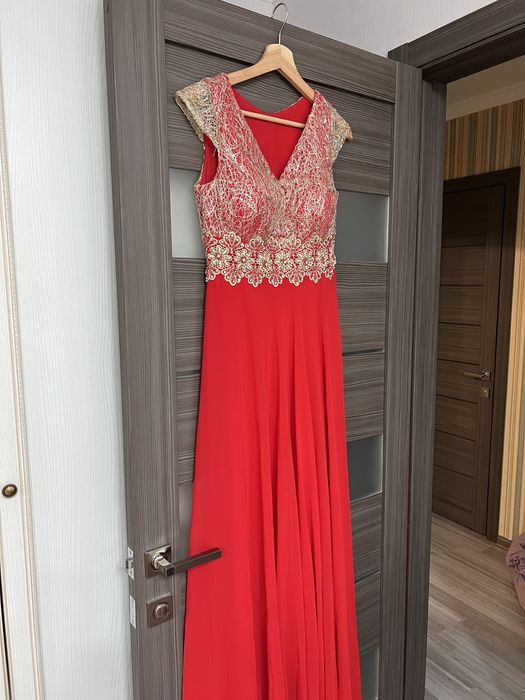 Продам вечернее платье