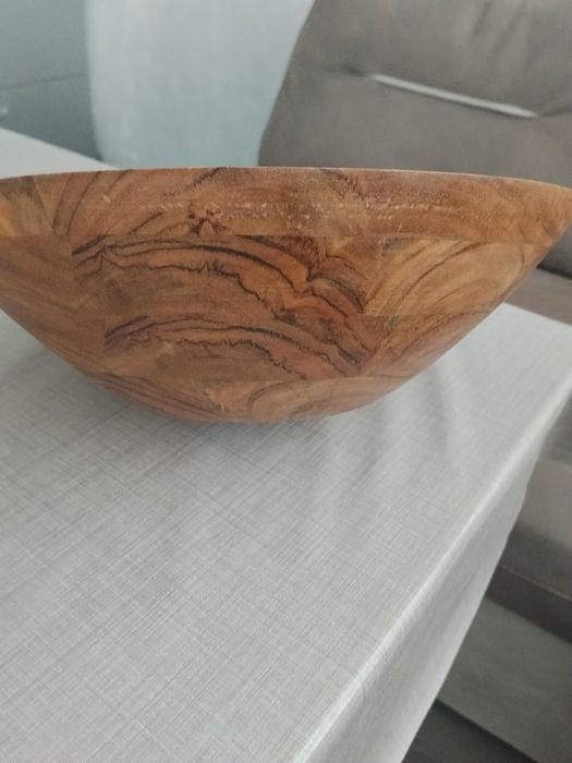 Уникална дървена купа за салата