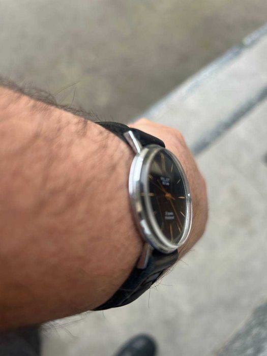 Продам раритетные часы  Poljot De Luxe 23 камнями !!!