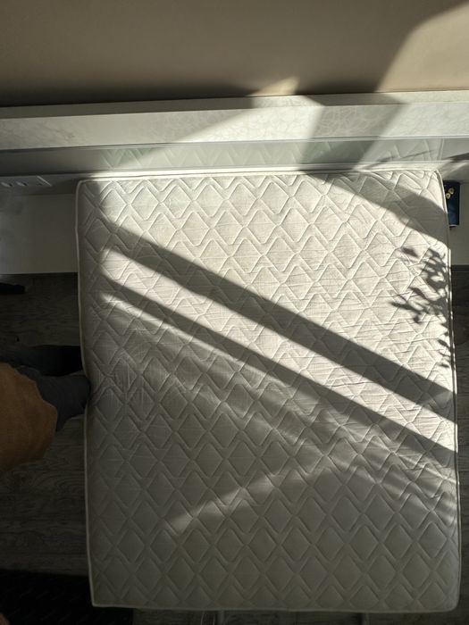 Матрак еднолицев 160/190 запазен